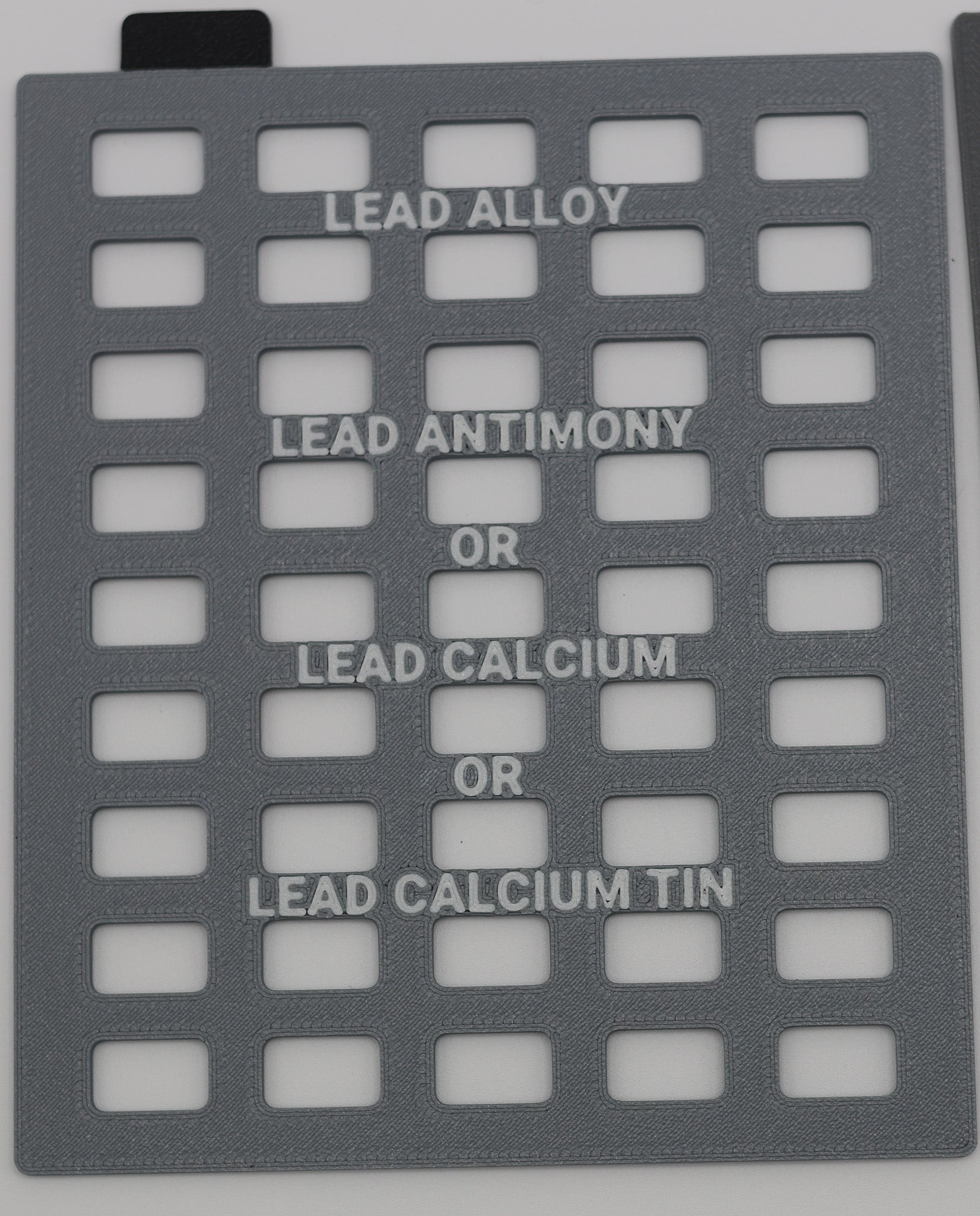 Negative plate grid structure before paste application
